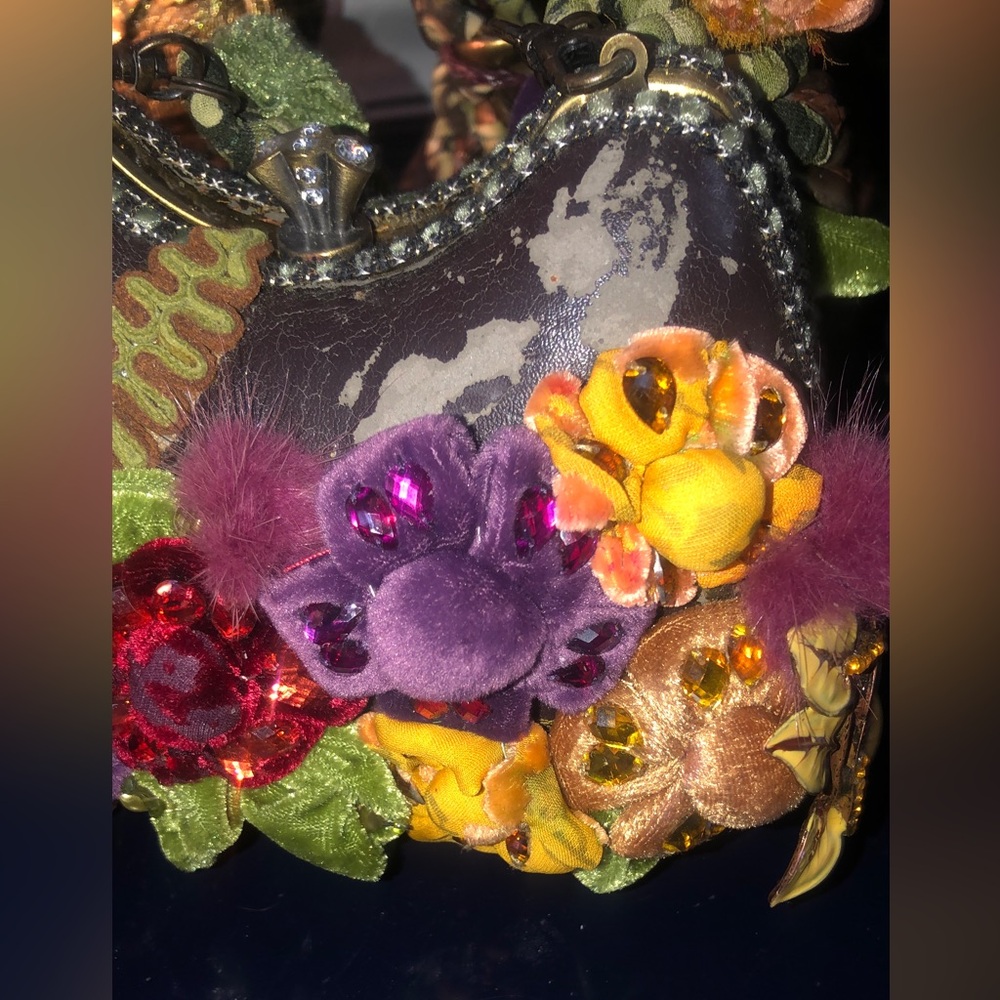 ((SPECIAL PURSE For VERY SPECIAL FRIEND)) Mary Frances Velvet FloraL Women's BAG - Picture 8 of 14